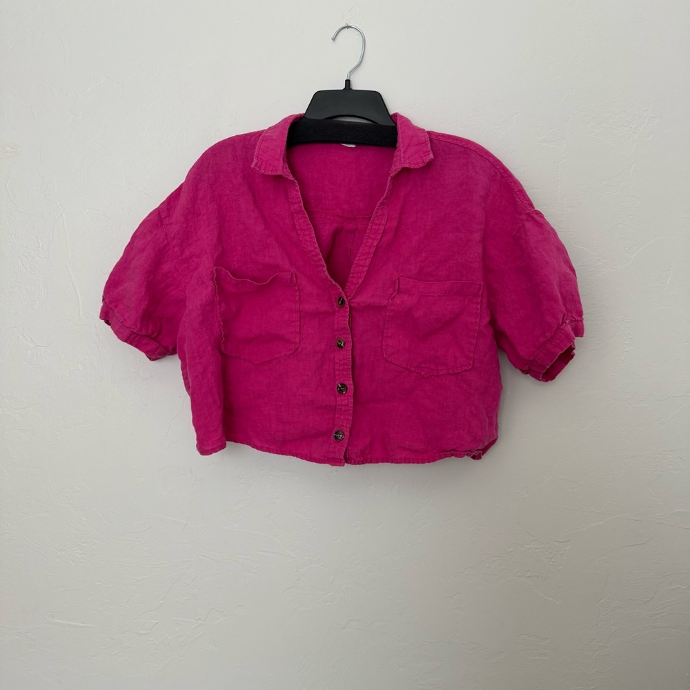 Women’s Pink cropped button up